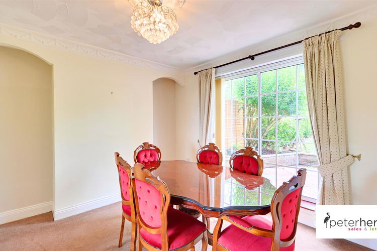 Dining Room - Picture 6 of 26