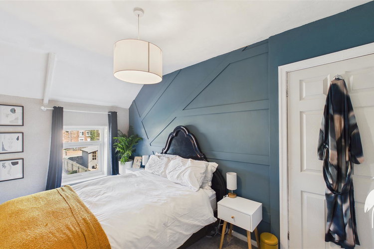 Bedroom 1 - Picture 11 of 22