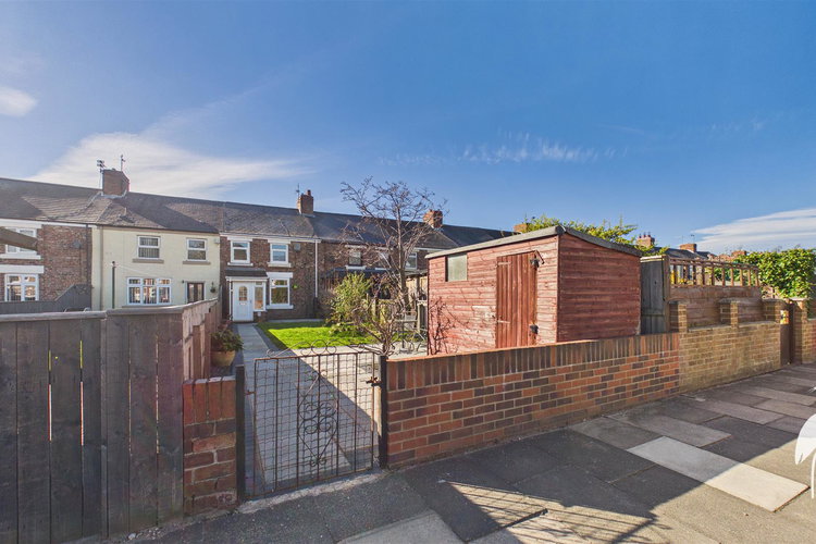 Outside - Picture 22 of 22