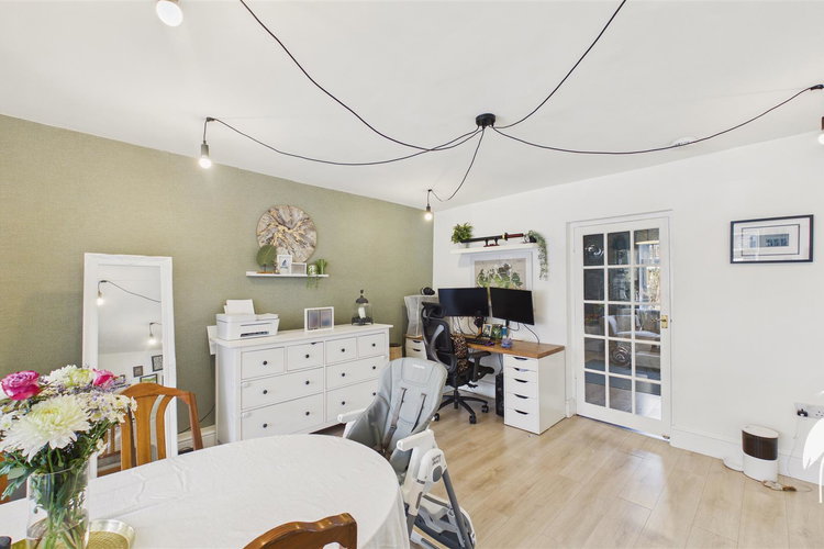 Open Plan Dining Room & Kitchen - Picture 6 of 22