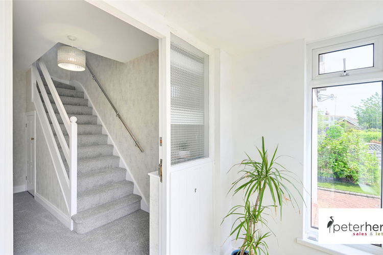 Entrance Vestibule - Picture 12 of 25
