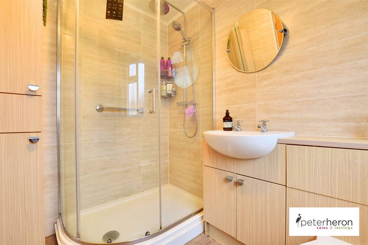 Bathroom - Picture 13 of 20