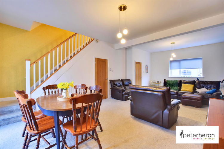 Dining Room - Picture 7 of 20