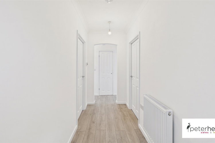 Entrance Hall - Picture 8 of 14