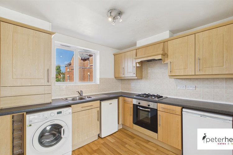 Kitchen Area - Picture 4 of 17