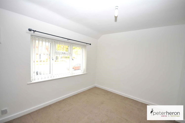 Bedroom 1 - Picture 4 of 8