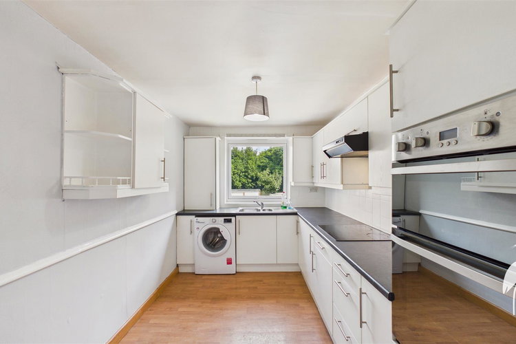 Kitchen - Picture 4 of 14