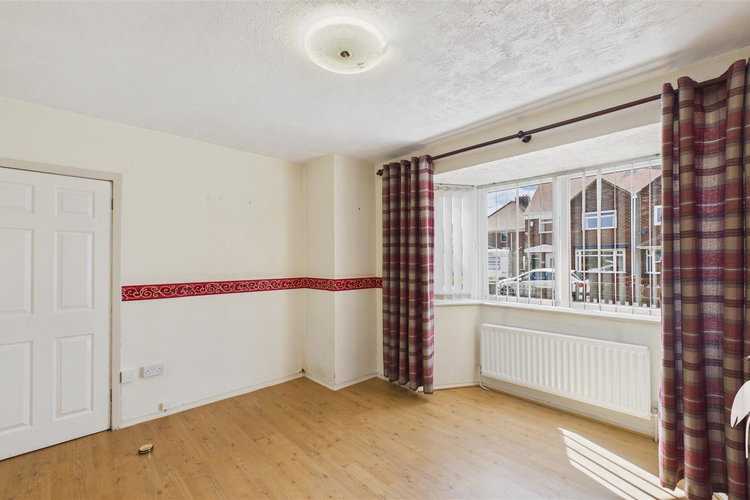 Lounge - Picture 2 of 30