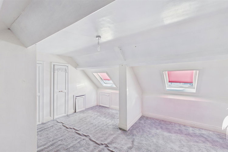 Loft Space - Picture 24 of 30