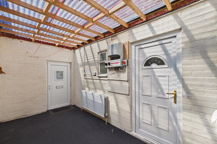 Outhouse - Picture 9 of 30