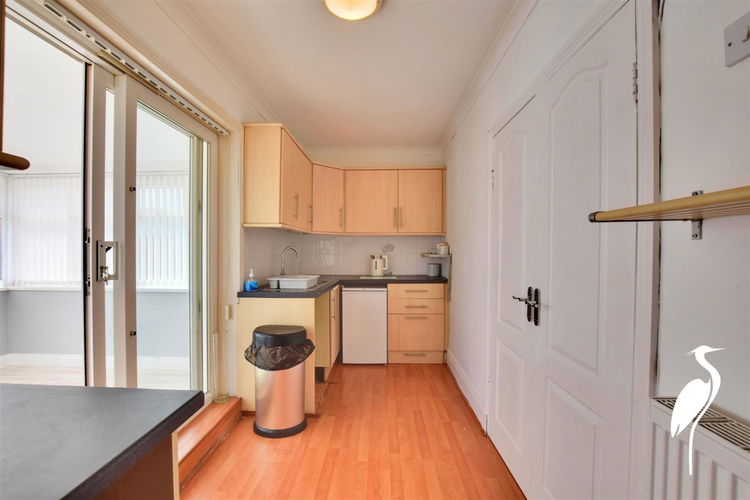 Kitchen - Picture 6 of 19