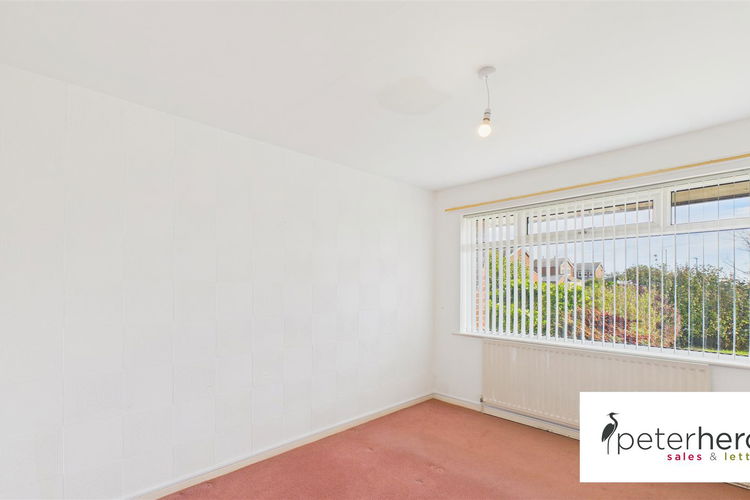 Bedroom 2 - Picture 5 of 11