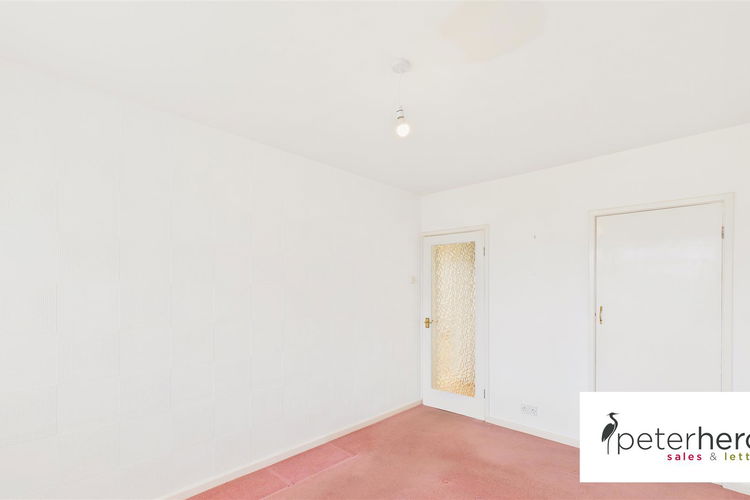 Bedroom 2 - Picture 6 of 11