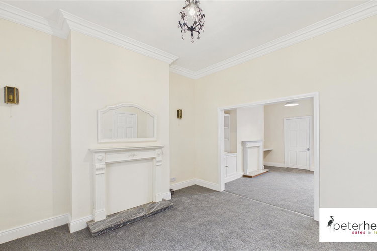 Dining Room - Picture 3 of 19