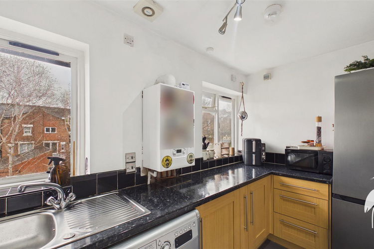 Kitchen - Picture 5 of 15