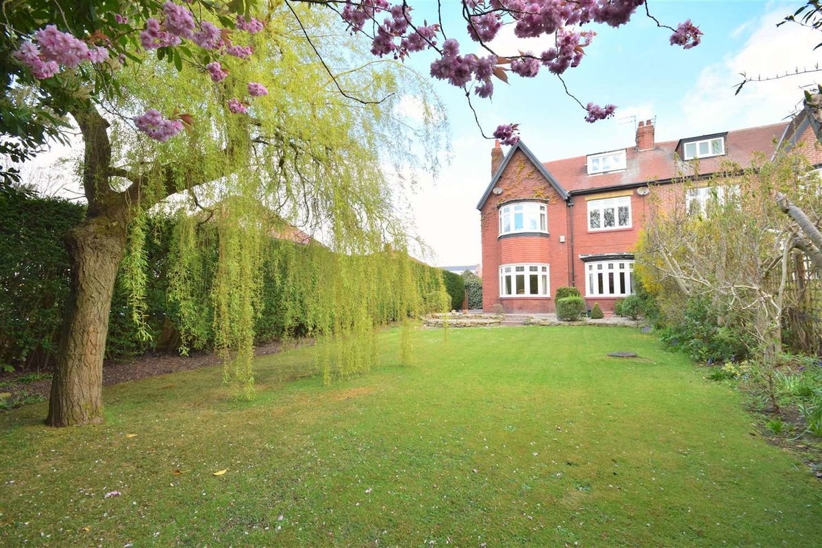 Barnes View, Sunderland, Tyne & Wear, SR4 7QA £375,000 from Peter Heron