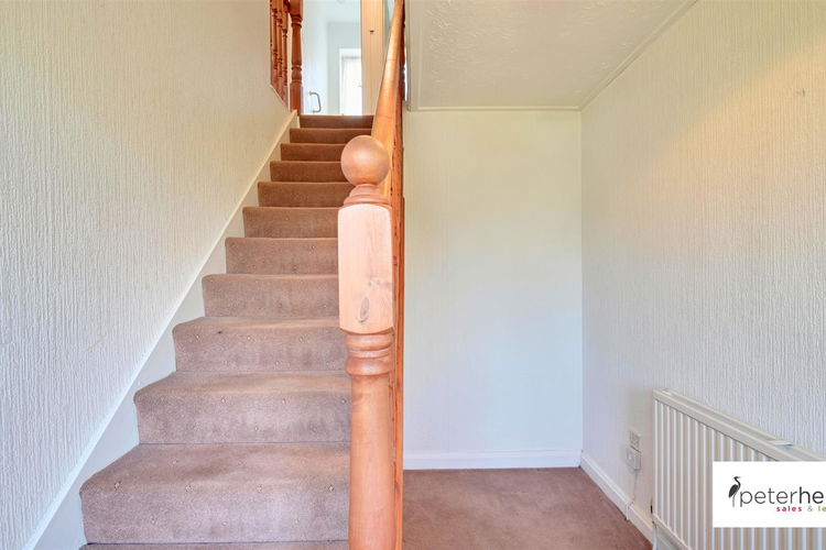 Entrance Hall - Picture 8 of 23