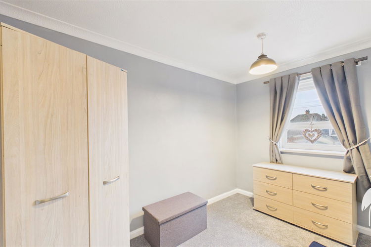 Bedroom 2 - Picture 12 of 17