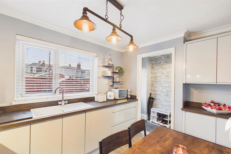 Breakfasting Kitchen - Picture 5 of 17