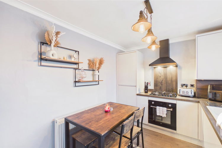 Breakfasting Kitchen - Picture 7 of 17