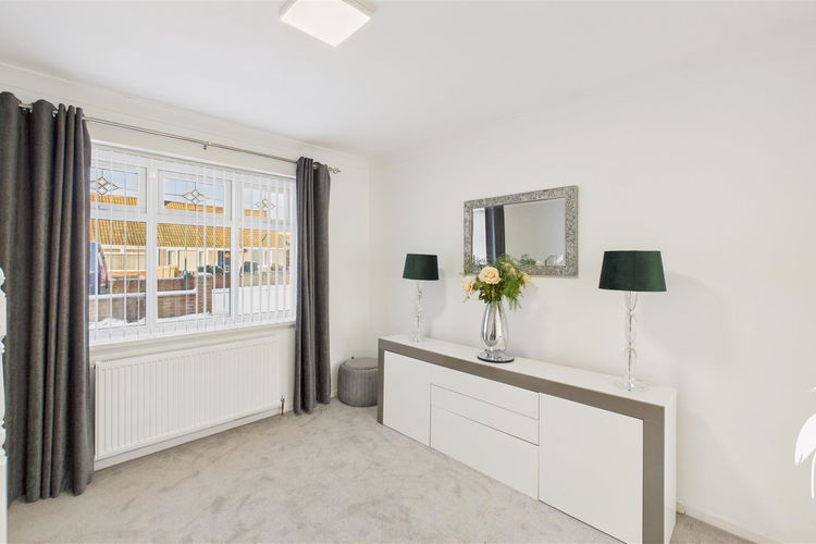 Dining Room - Picture 14 of 29