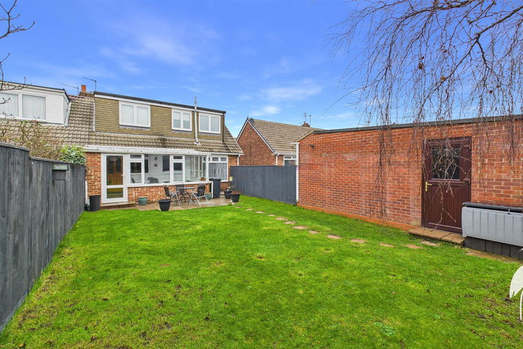 Outside - Picture 28 of 29