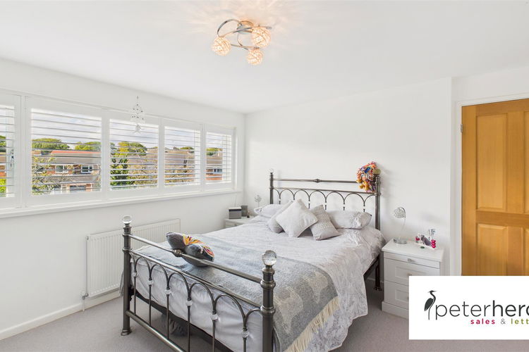 Bedroom 1 - Picture 16 of 29