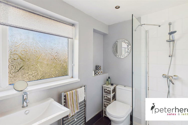 Bathroom - Picture 24 of 29