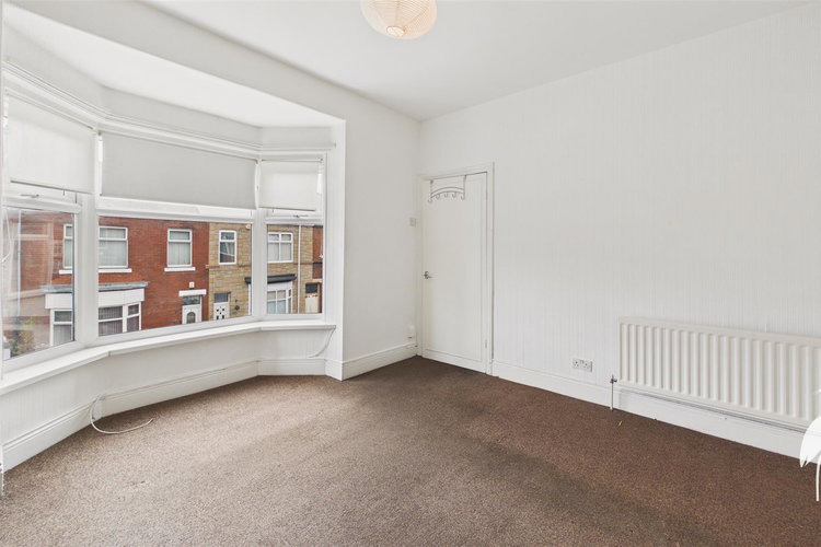 Bedroom - Picture 7 of 9