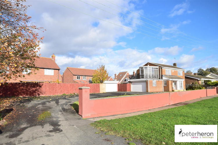Tunstall Village Green, Sunderland, Tyne & Wear, SR3 2BU £315,000 from