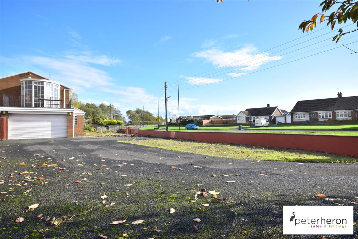 Tunstall Village Green, Sunderland, Tyne & Wear, SR3 2BU £315,000 from