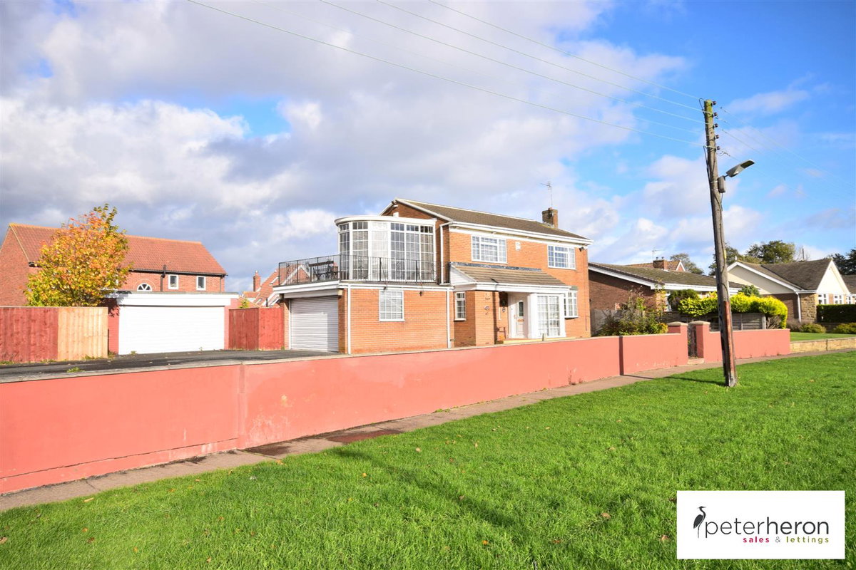 Tunstall Village Green, Sunderland, Tyne & Wear, SR3 2BU £315,000 from
