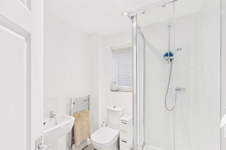 En-Suite Shower Room - Picture 17 of 27