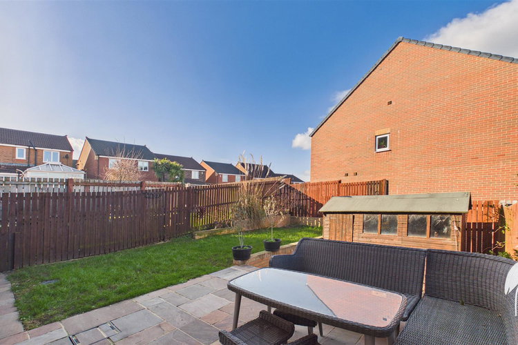 Outside - Picture 29 of 31