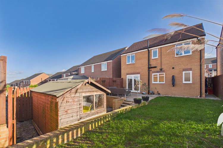 Outside - Picture 31 of 31