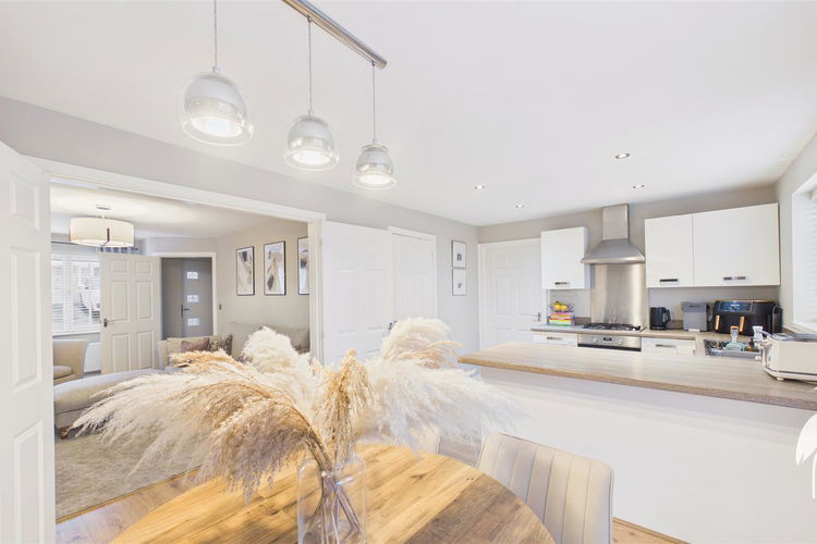 Dining Kitchen - Picture 5 of 27