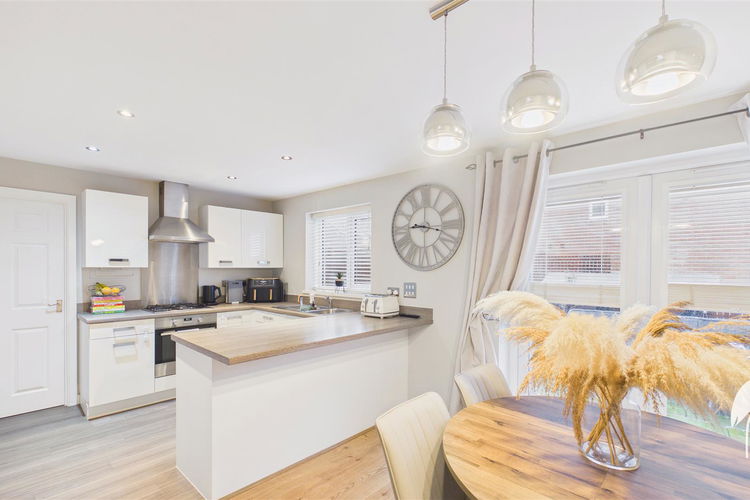 Dining Kitchen - Picture 6 of 27