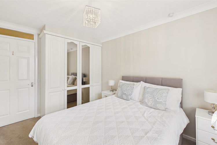 Bedroom - Picture 12 of 17