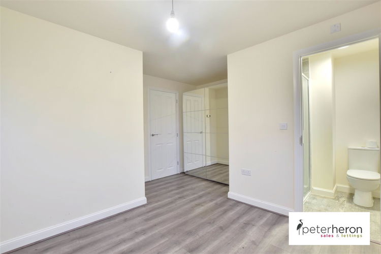 Bedroom 1 - Picture 9 of 16