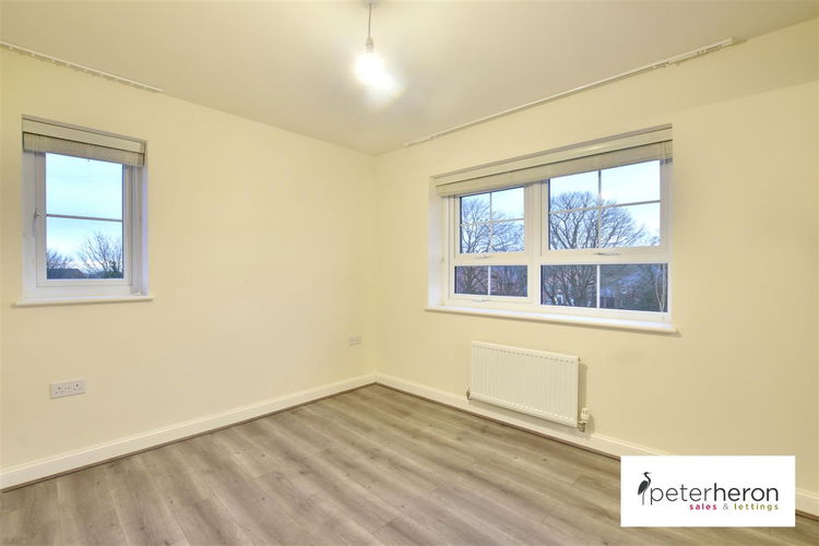 Bedroom 2 - Picture 12 of 16