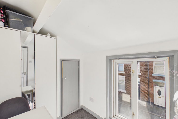 Bedroom 2 - Picture 11 of 13