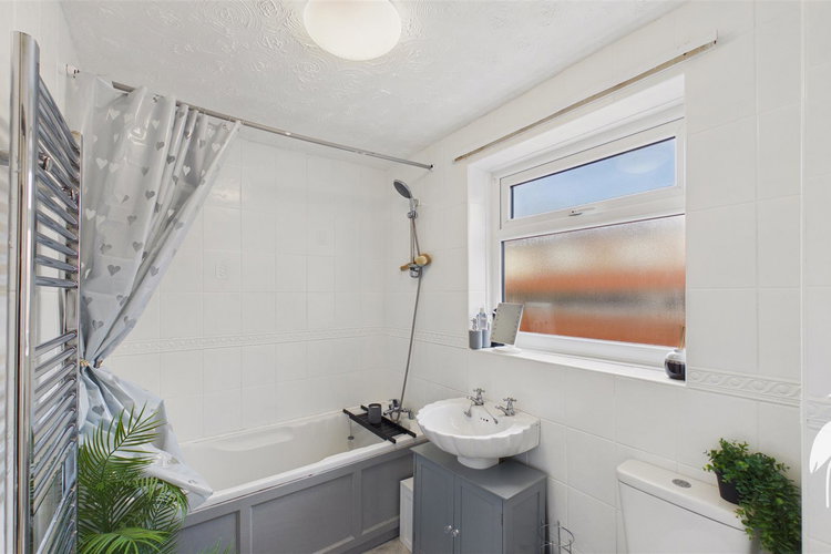 Bathroom - Picture 7 of 13