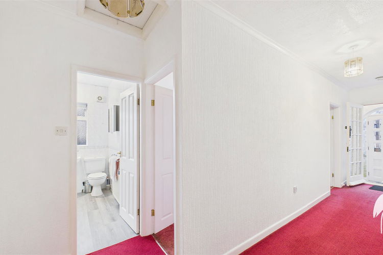 Entrance Hall - Picture 13 of 15