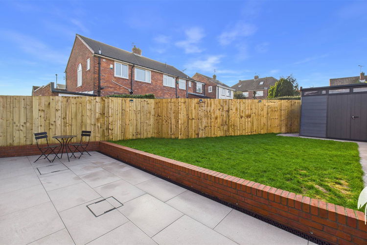 Outside - Picture 31 of 34