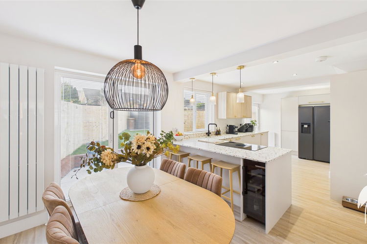 Dining Area - Picture 7 of 34