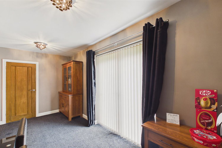 Kitchen - Picture 6 of 22