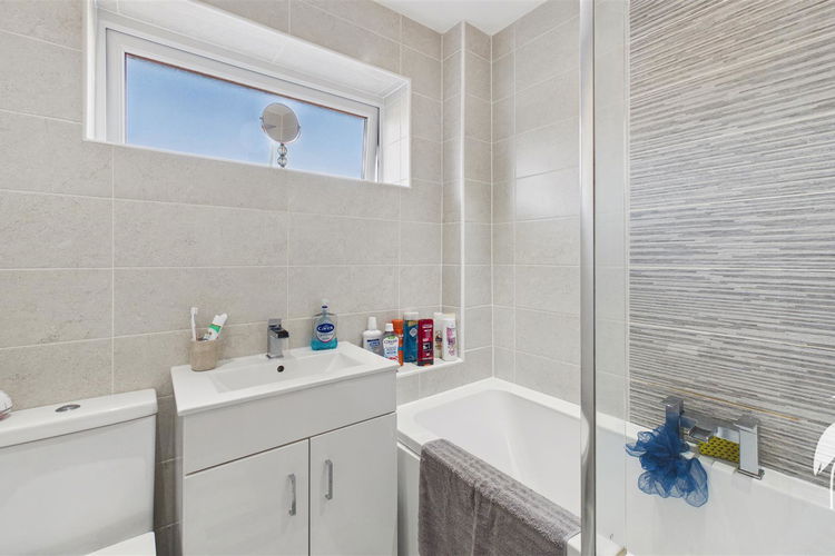 Bathroom - Picture 21 of 25