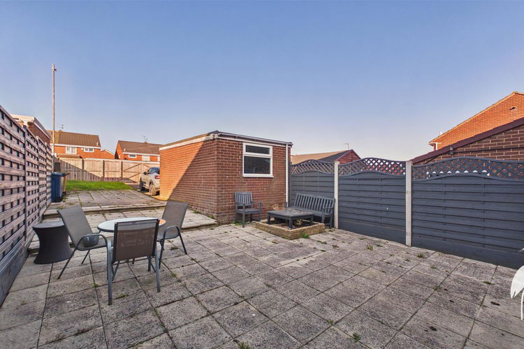 Outside - Picture 22 of 25