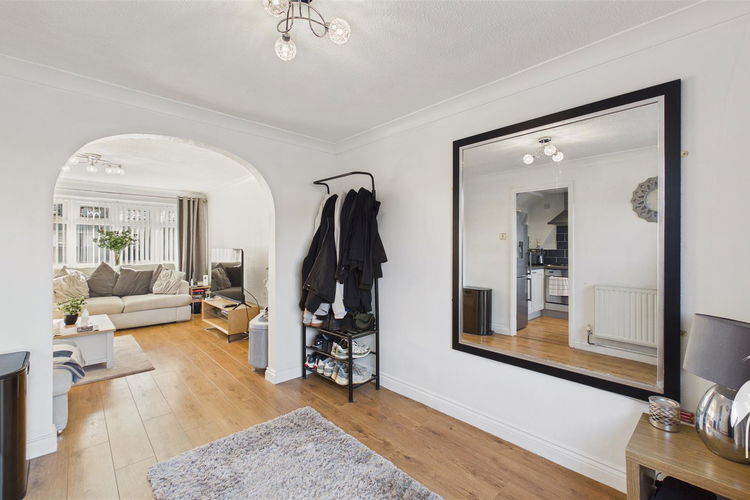 Dining Room - Picture 7 of 25