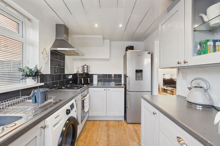 Kitchen - Picture 10 of 25